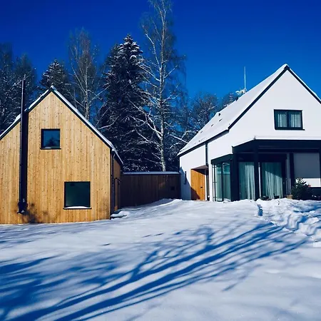 Jina Basen Holiday home Pusta Rybna