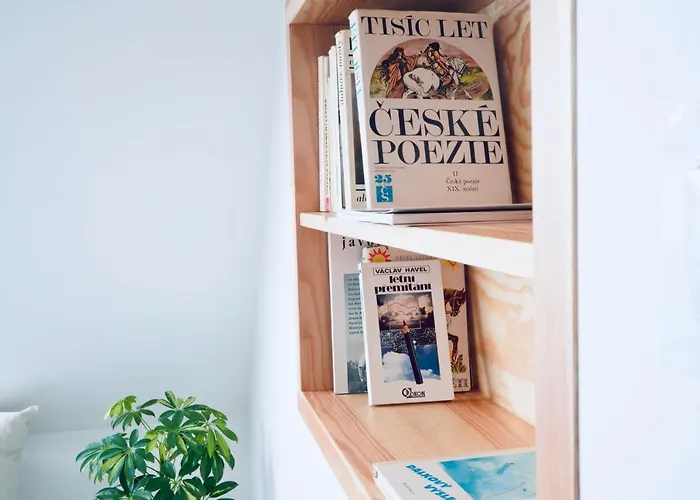 Prázdninový dům Jiná Báseň