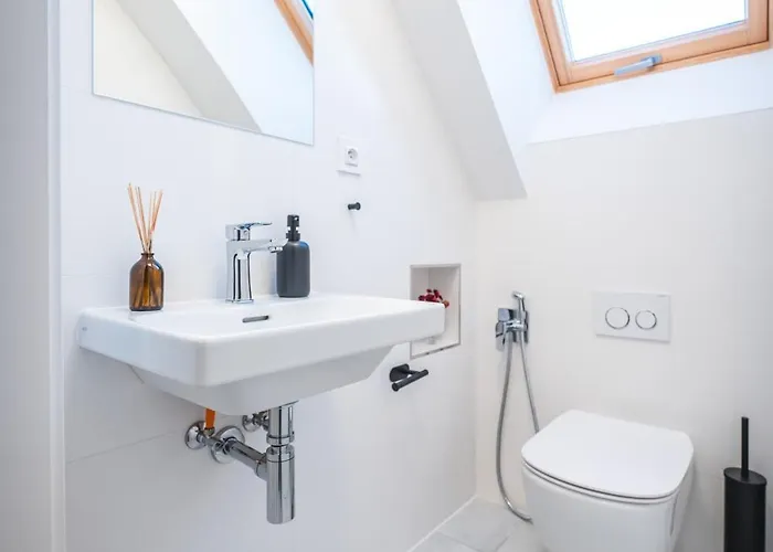 Jiná Báseň * Pusta Rybna